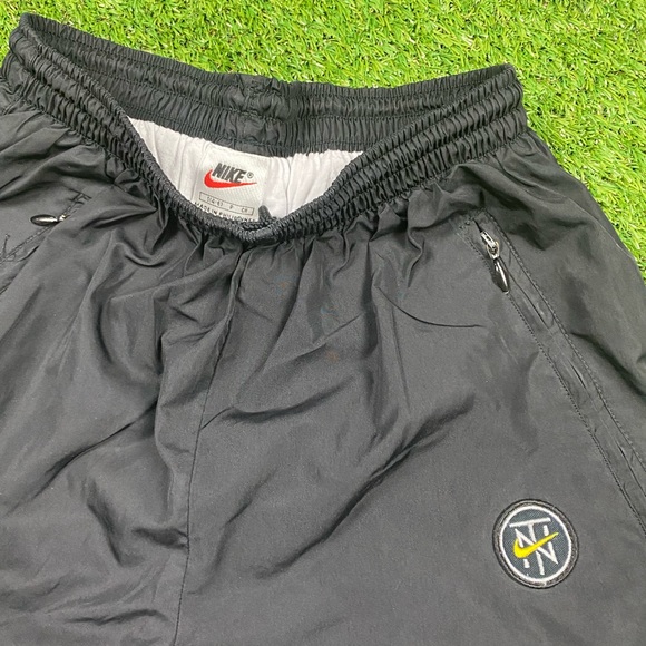 Vintage nike windbreaker pants women’s size small - Picture 2 of 4